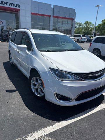 used 2018 Chrysler Pacifica car, priced at $14,681