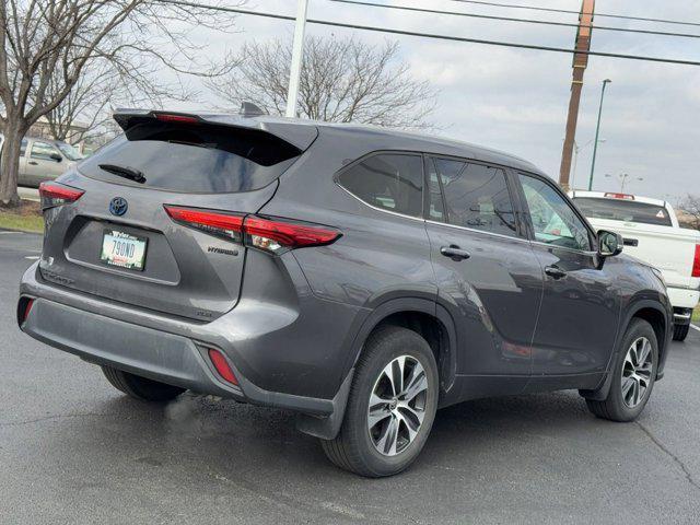 used 2022 Toyota Highlander Hybrid car, priced at $41,825