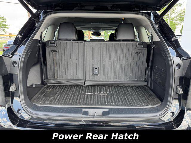 used 2022 Toyota Highlander Hybrid car, priced at $33,796