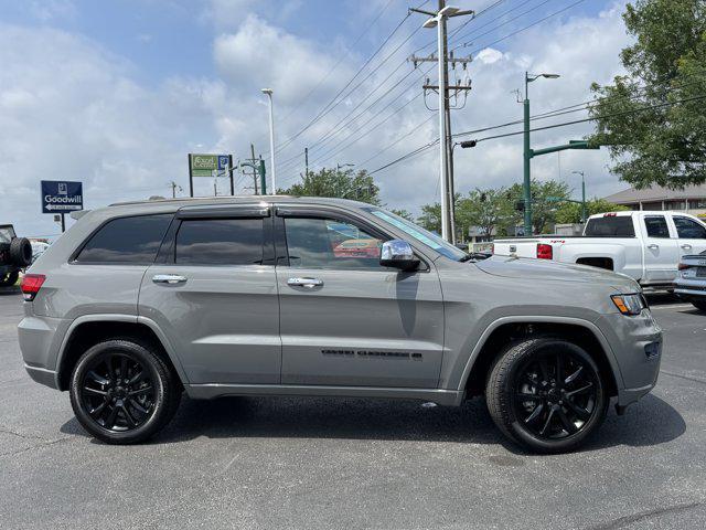 used 2022 Jeep Grand Cherokee car, priced at $21,689