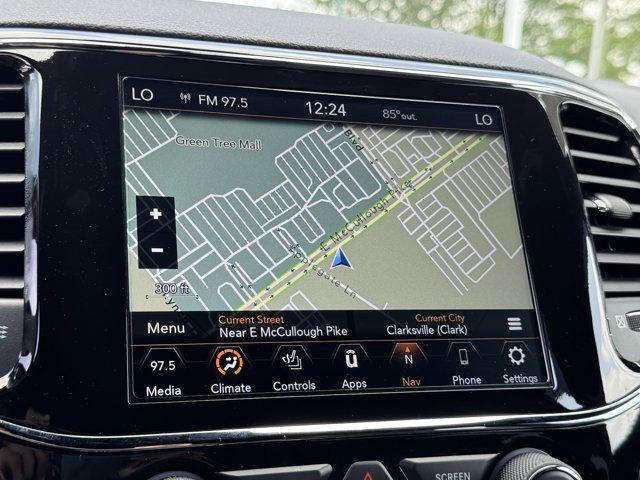 used 2022 Jeep Grand Cherokee car, priced at $21,689