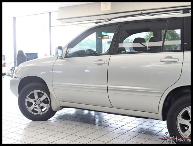 used 2006 Toyota Highlander car, priced at $5,980