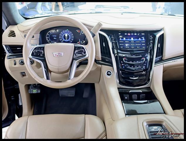 used 2018 Cadillac Escalade ESV car, priced at $34,480