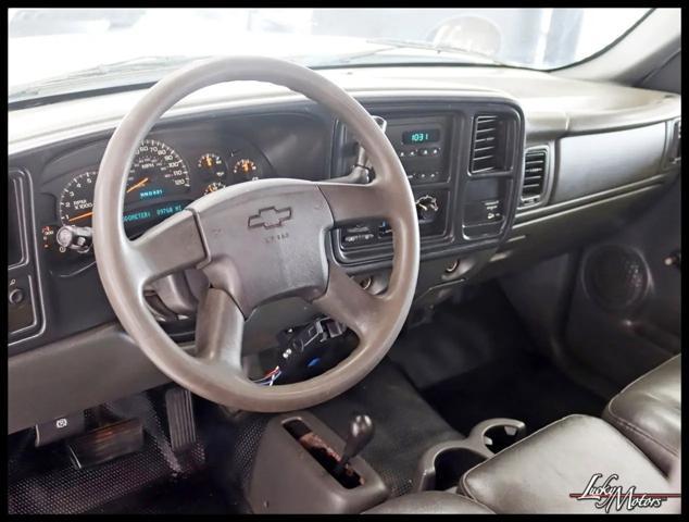 used 2004 Chevrolet Silverado 2500 car, priced at $10,980