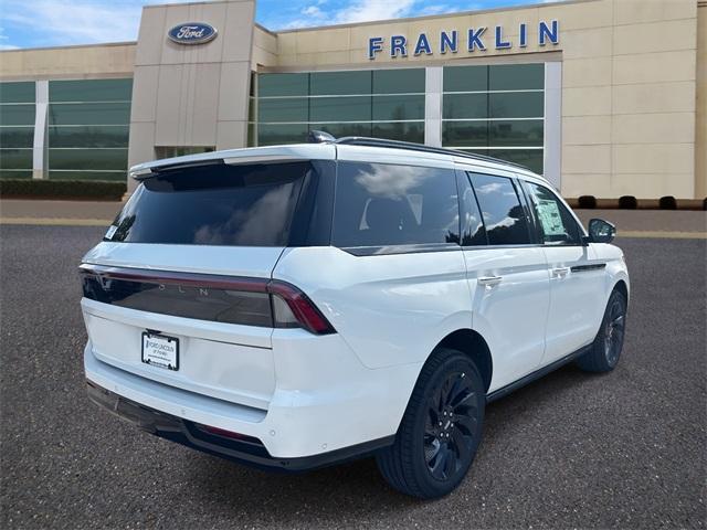 new 2025 Lincoln Navigator car, priced at $110,635