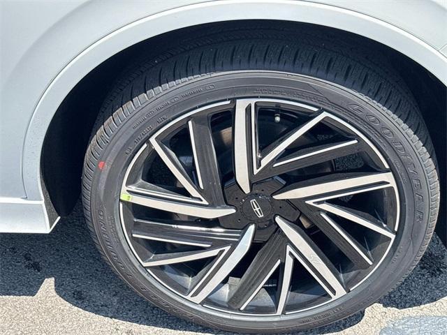 new 2025 Lincoln Aviator car, priced at $92,183