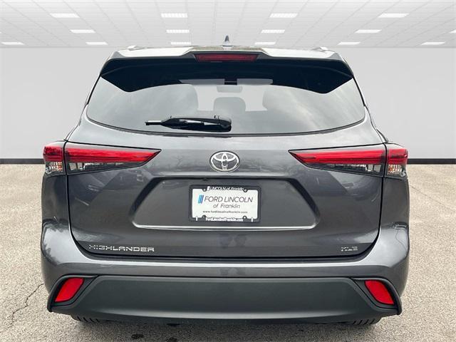 used 2023 Toyota Highlander car, priced at $39,256