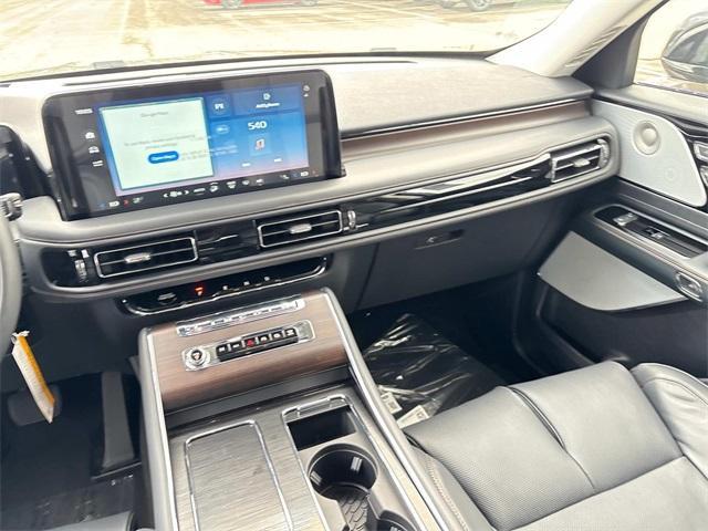new 2025 Lincoln Aviator car, priced at $78,450