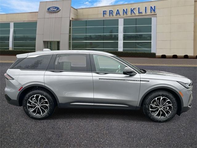 new 2025 Lincoln Nautilus car, priced at $53,609