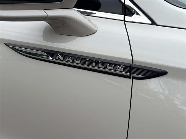 used 2022 Lincoln Nautilus car, priced at $31,222