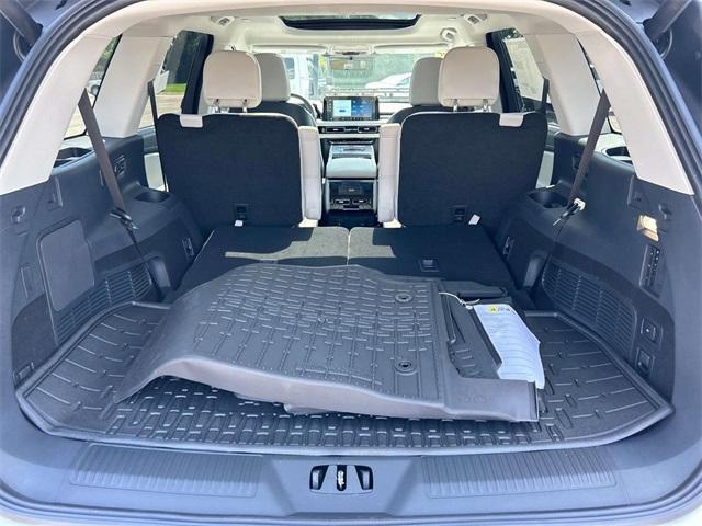 new 2025 Lincoln Aviator car, priced at $65,654