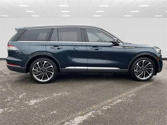 used 2023 Lincoln Aviator car, priced at $54,912