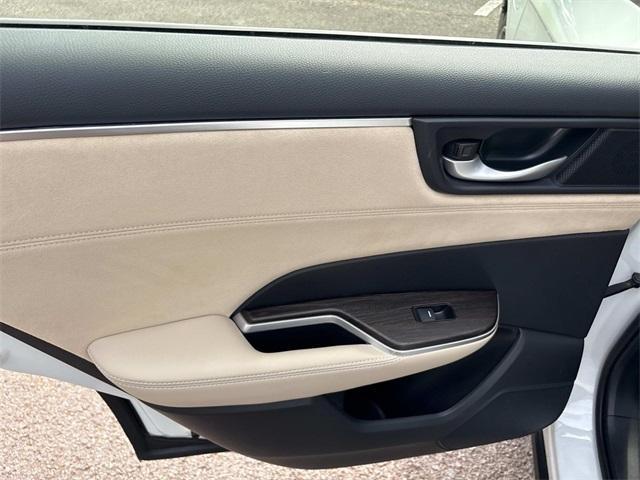 used 2018 Honda Clarity Plug-In Hybrid car, priced at $19,406