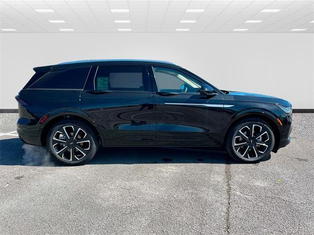 new 2025 Lincoln Nautilus car, priced at $66,223