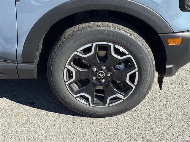 new 2025 Ford Bronco Sport car, priced at $37,066