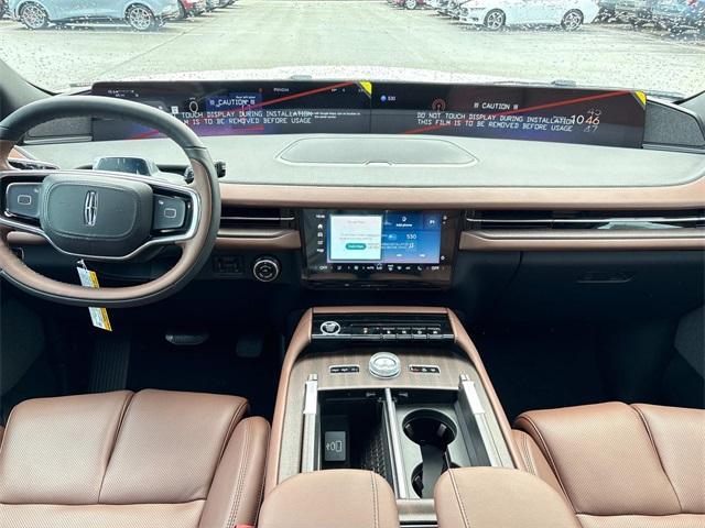 new 2025 Lincoln Navigator car, priced at $106,305
