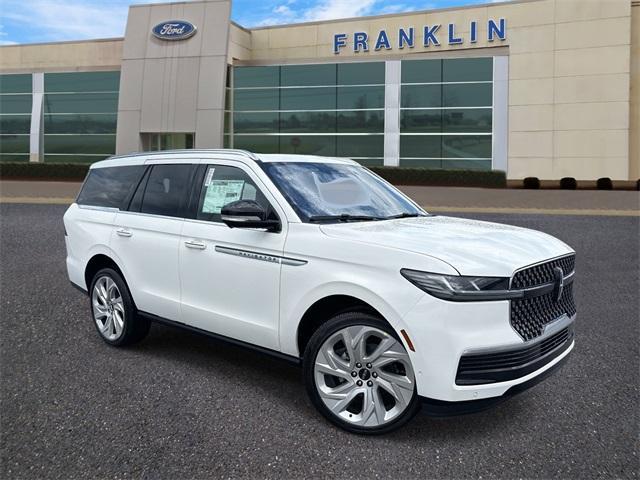 new 2025 Lincoln Navigator car, priced at $106,305