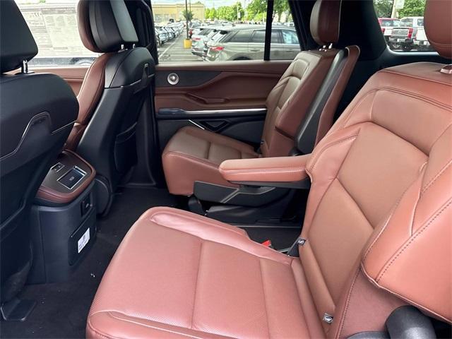 new 2025 Lincoln Navigator L car, priced at $105,550