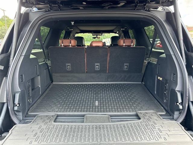 new 2025 Lincoln Navigator L car, priced at $105,550