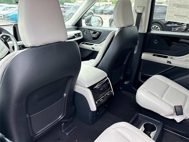 new 2025 Lincoln Aviator car, priced at $62,147