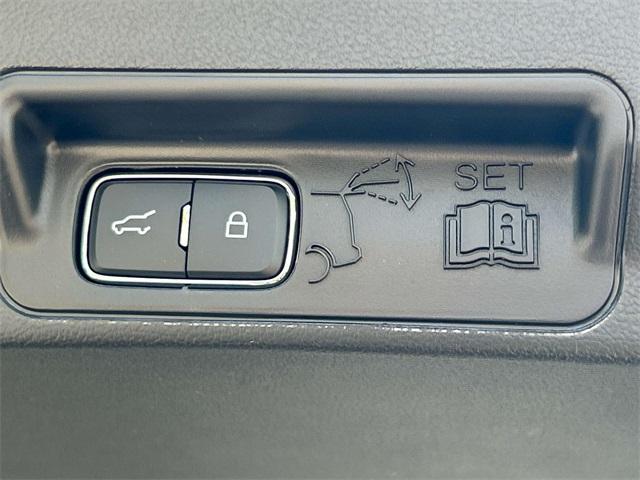 new 2025 Ford Explorer car, priced at $44,988