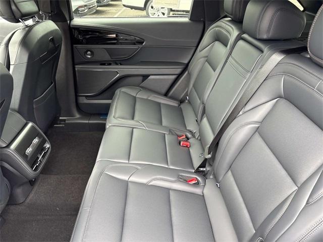new 2025 Lincoln Nautilus car, priced at $58,160