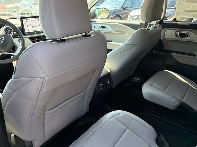 new 2025 Ford Explorer car, priced at $45,406
