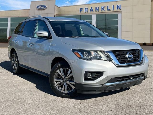 used 2019 Nissan Pathfinder car, priced at $24,986