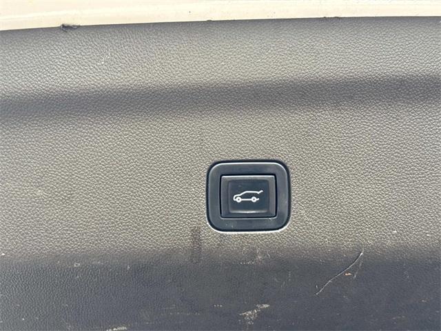 used 2021 GMC Yukon car, priced at $50,502