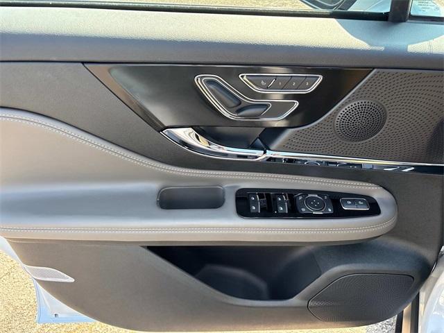 new 2025 Lincoln Corsair car, priced at $51,971