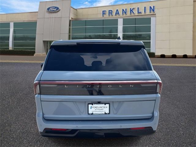 new 2025 Lincoln Navigator car, priced at $109,940