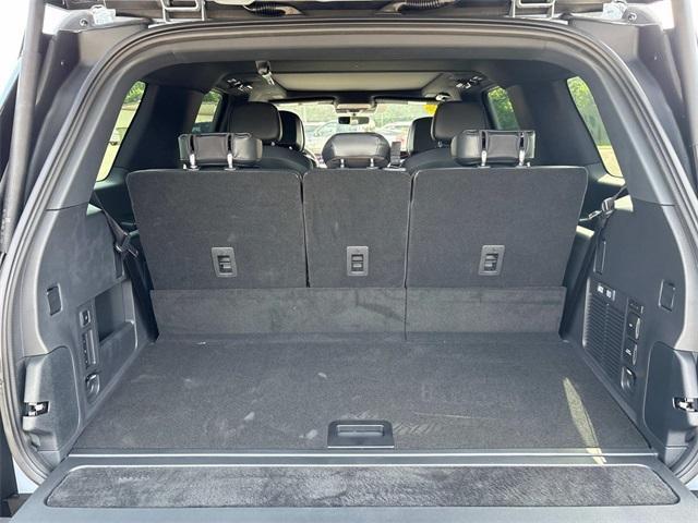 new 2025 Lincoln Navigator car, priced at $109,940