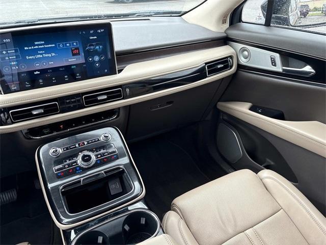 used 2022 Lincoln Nautilus car, priced at $36,258