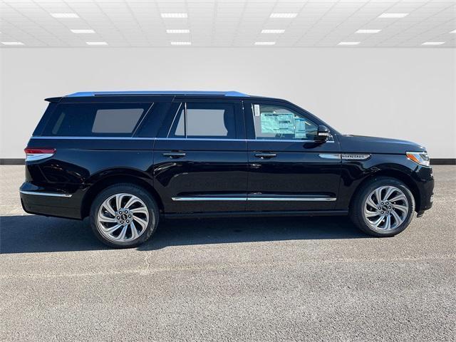 new 2024 Lincoln Navigator L car, priced at $103,174