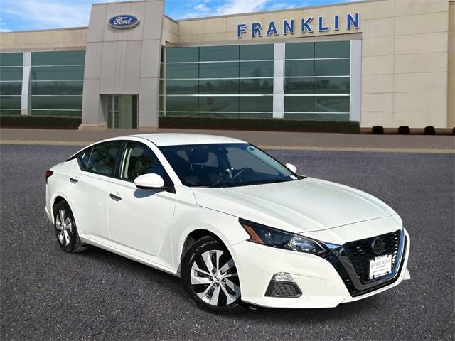 used 2022 Nissan Altima car, priced at $18,750