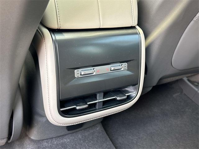new 2025 Lincoln Nautilus car, priced at $68,255