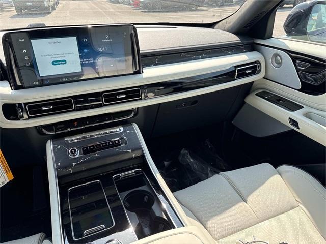 new 2025 Lincoln Aviator car, priced at $87,070