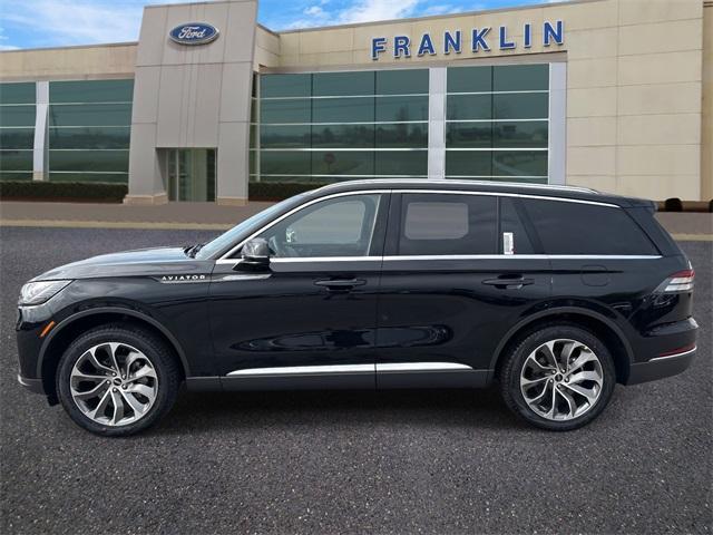 new 2025 Lincoln Aviator car, priced at $70,037