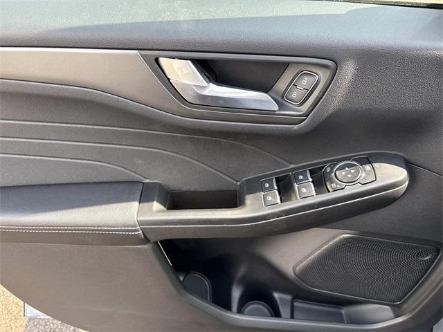new 2025 Ford Escape car, priced at $30,251
