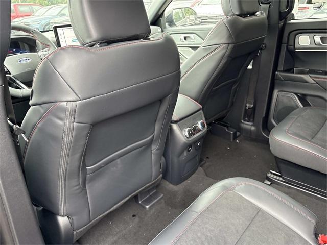 new 2025 Ford Explorer car, priced at $58,361