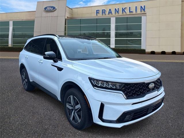 used 2021 Kia Sorento car, priced at $22,307