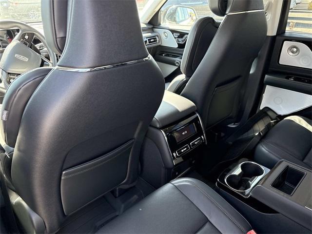 new 2025 Lincoln Aviator car, priced at $80,604