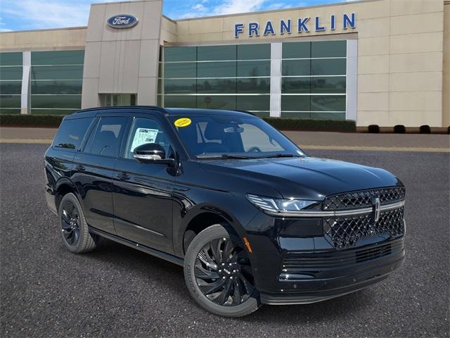 new 2025 Lincoln Navigator car, priced at $106,015