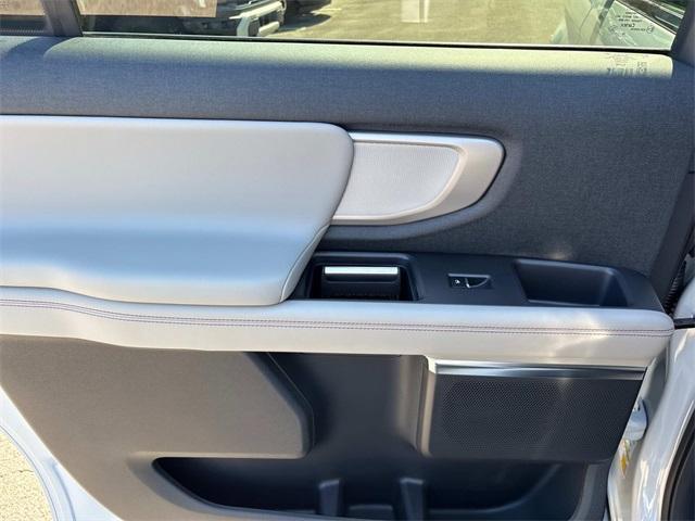 new 2025 Ford Expedition Max car, priced at $75,180