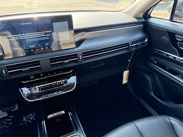 new 2025 Lincoln Corsair car, priced at $54,460
