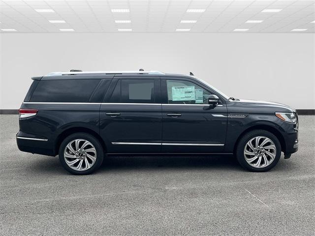 new 2024 Lincoln Navigator L car, priced at $104,458