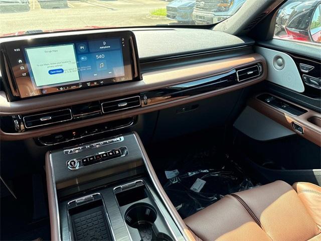 new 2025 Lincoln Aviator car, priced at $79,302