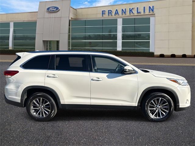 used 2019 Toyota Highlander car, priced at $22,580