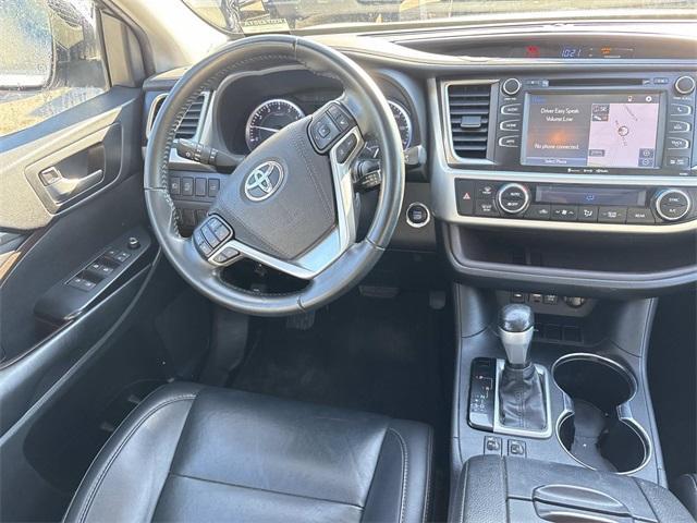 used 2019 Toyota Highlander car, priced at $22,580