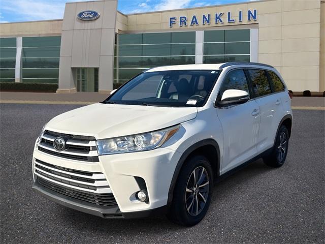 used 2019 Toyota Highlander car, priced at $22,580